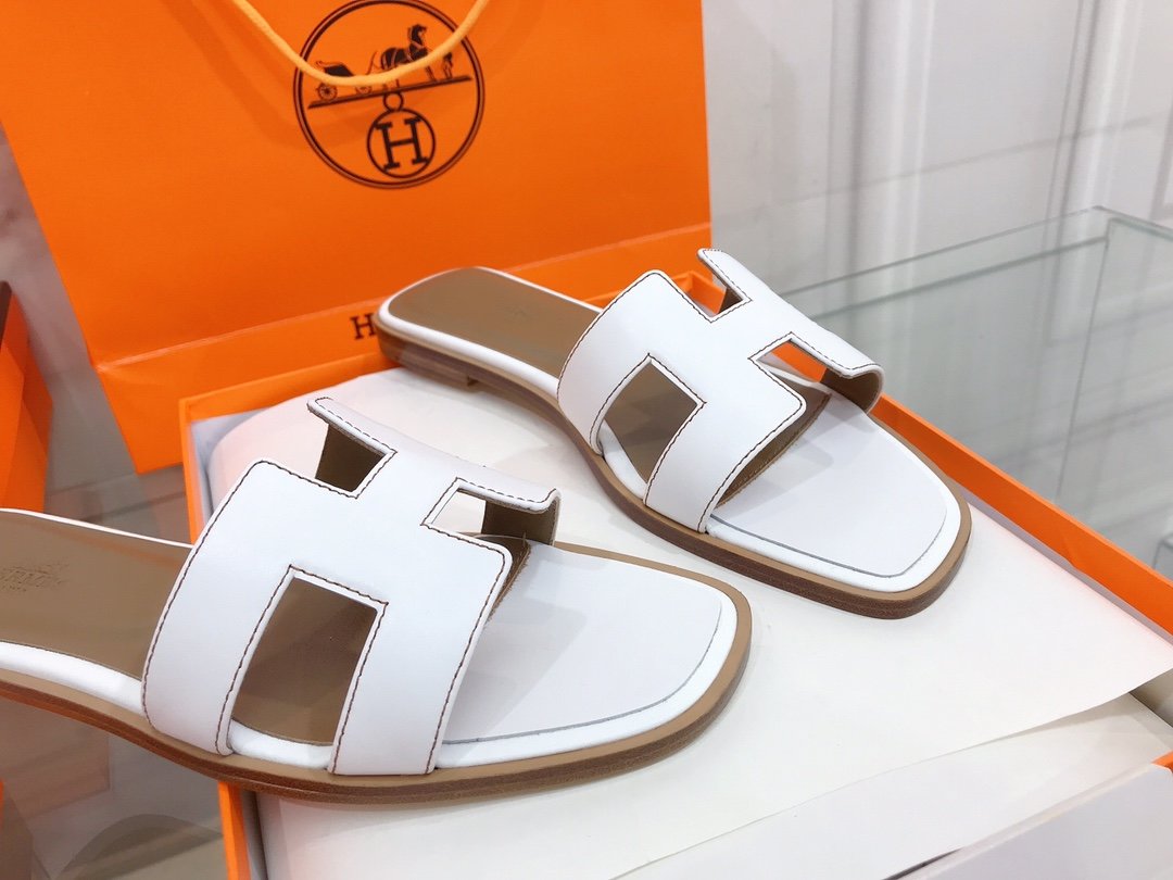 HERMES WHITE ORAN SANDAL