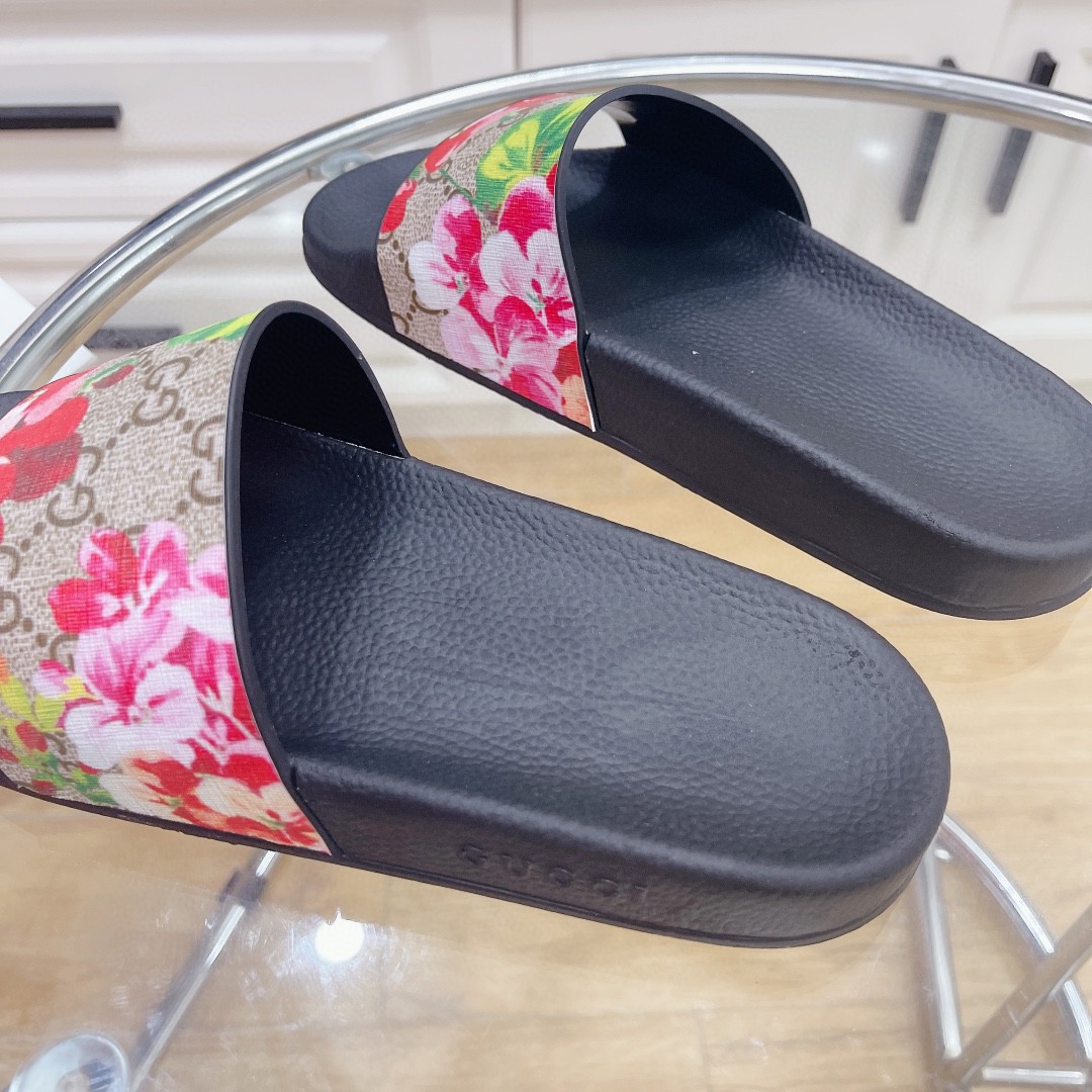 GUCCI FLORAL PRINT SUPREME SLIDE SANDALS FOR WOMEN