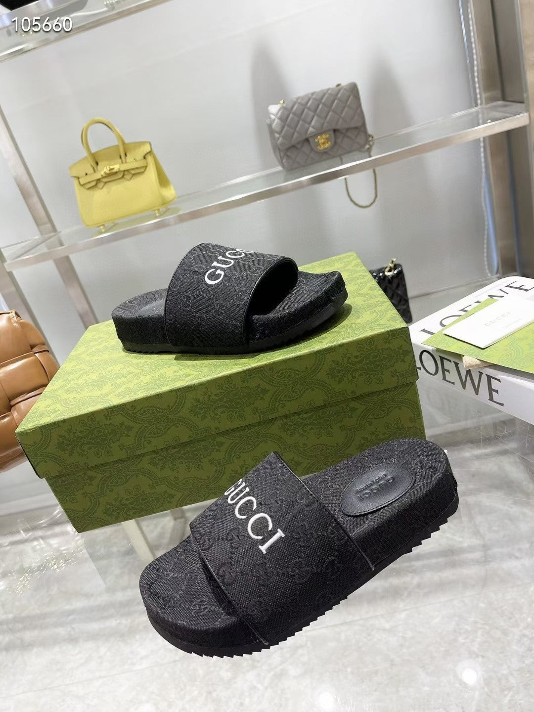 SANDAL GUCCI BLACK SANDAL WOMEN’S GG CANVAS SLIDE