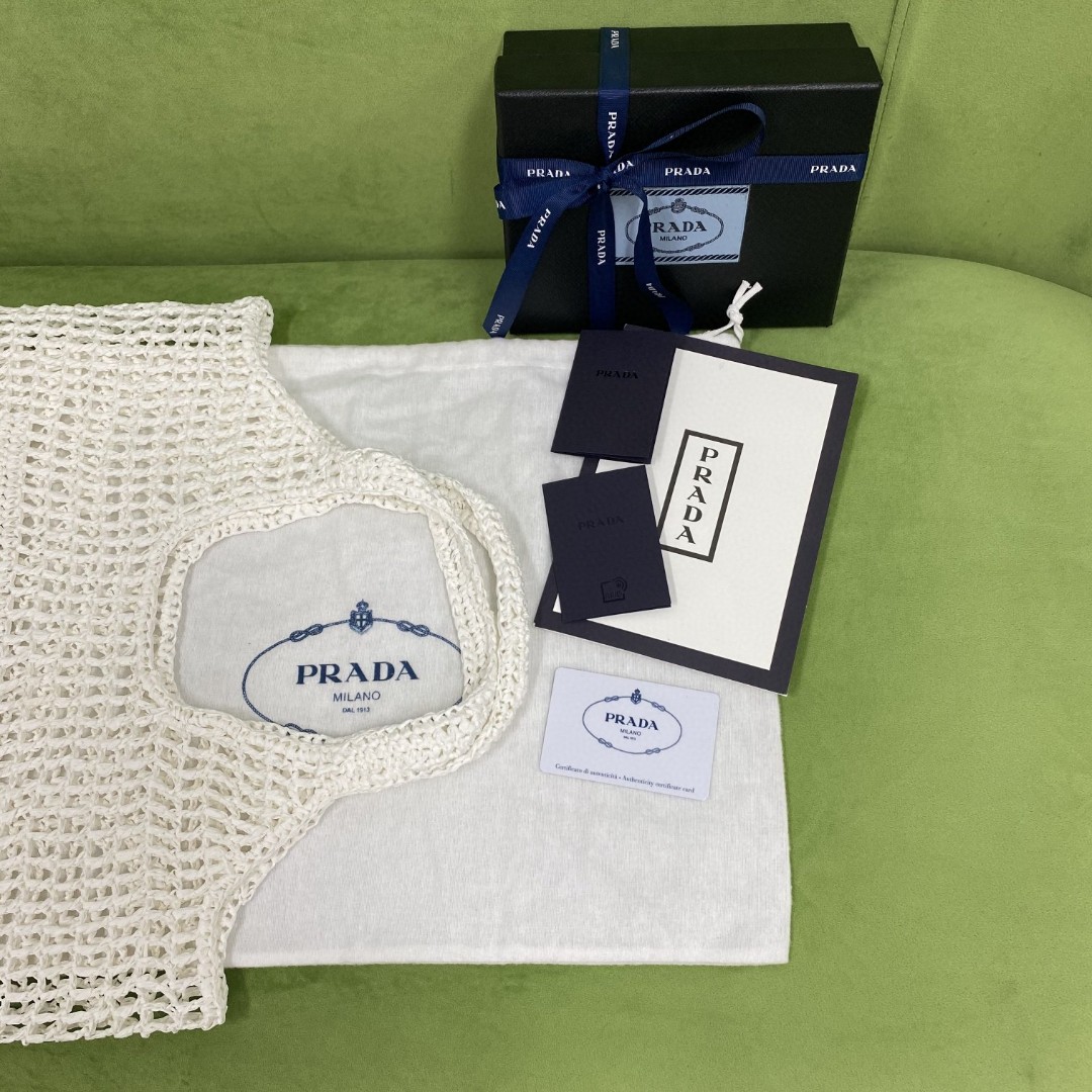 PRADA WHITE RAFFIA TOTE BAG