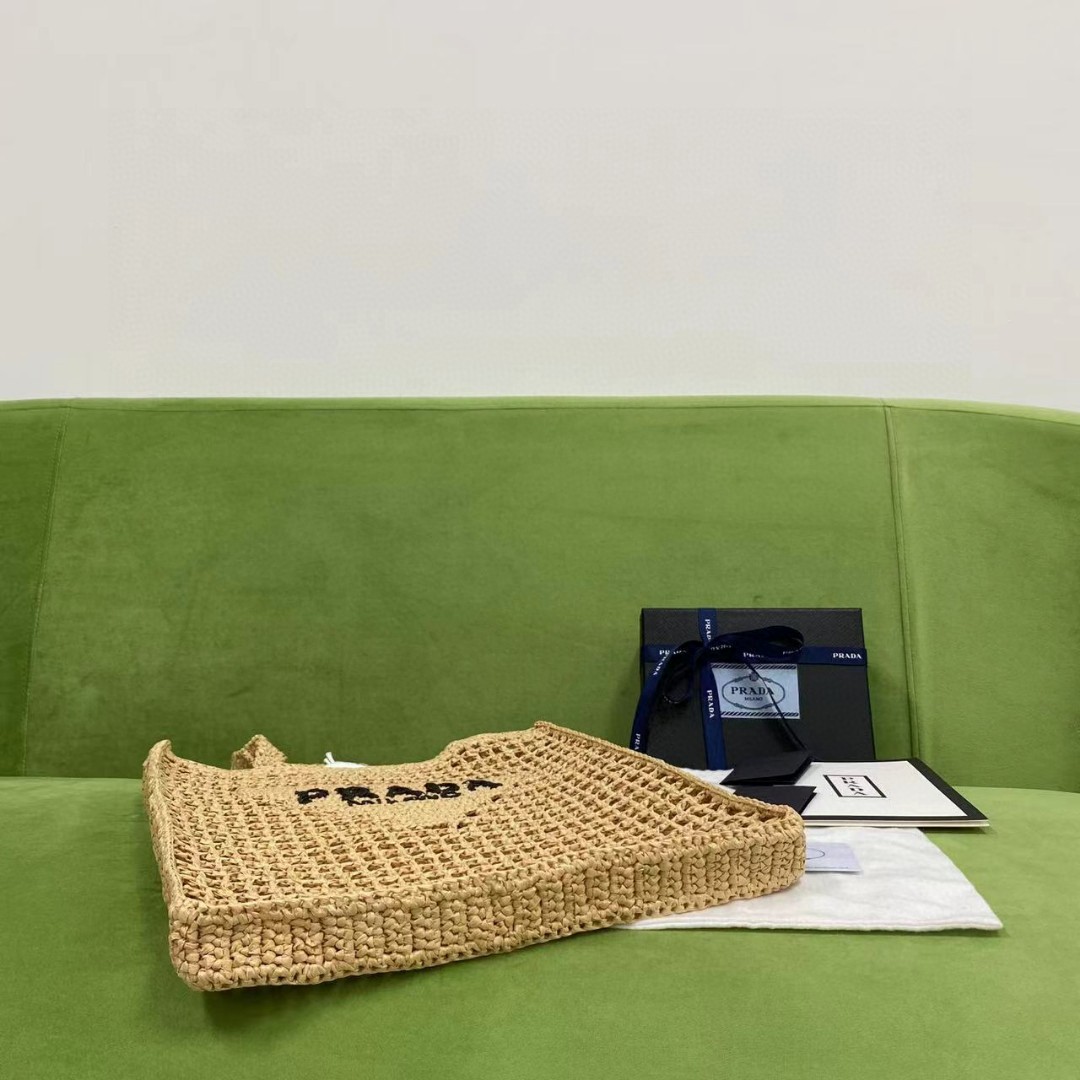 PRADA BEIGE RAFFIA TOTE