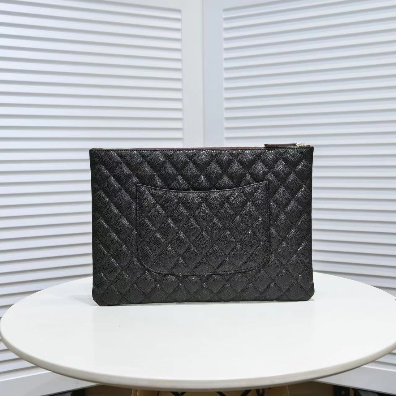 CHANEL POUCH CLASSIC BLACK LEATHER CLUTCH A82545