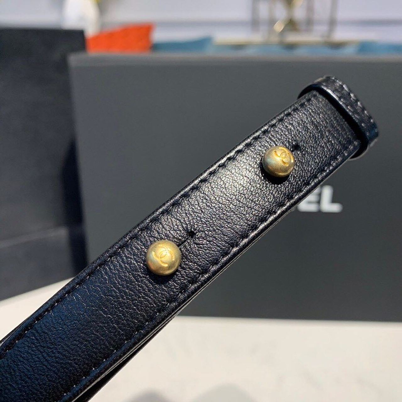 CHANEL BOY HANDBAG GOLD TONED HARDWARE BLACK 9.8IN/25CM