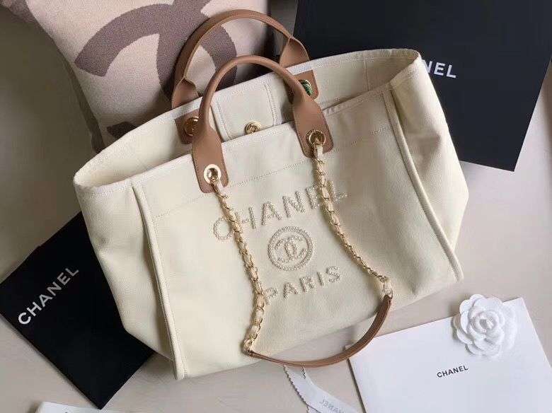CHANEL WHITE LARGE DEAUVILLE PEARL TOTE BAG 15IN/38CM