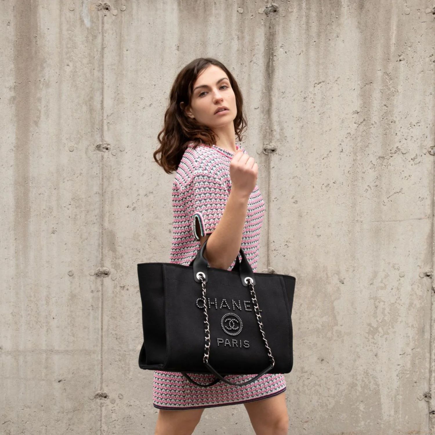 CHANEL LARGE BLACK PEARL DEAUVILLE TOTE BAG