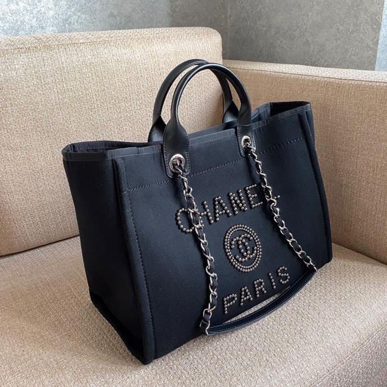 CHANEL LARGE BLACK PEARL DEAUVILLE TOTE BAG