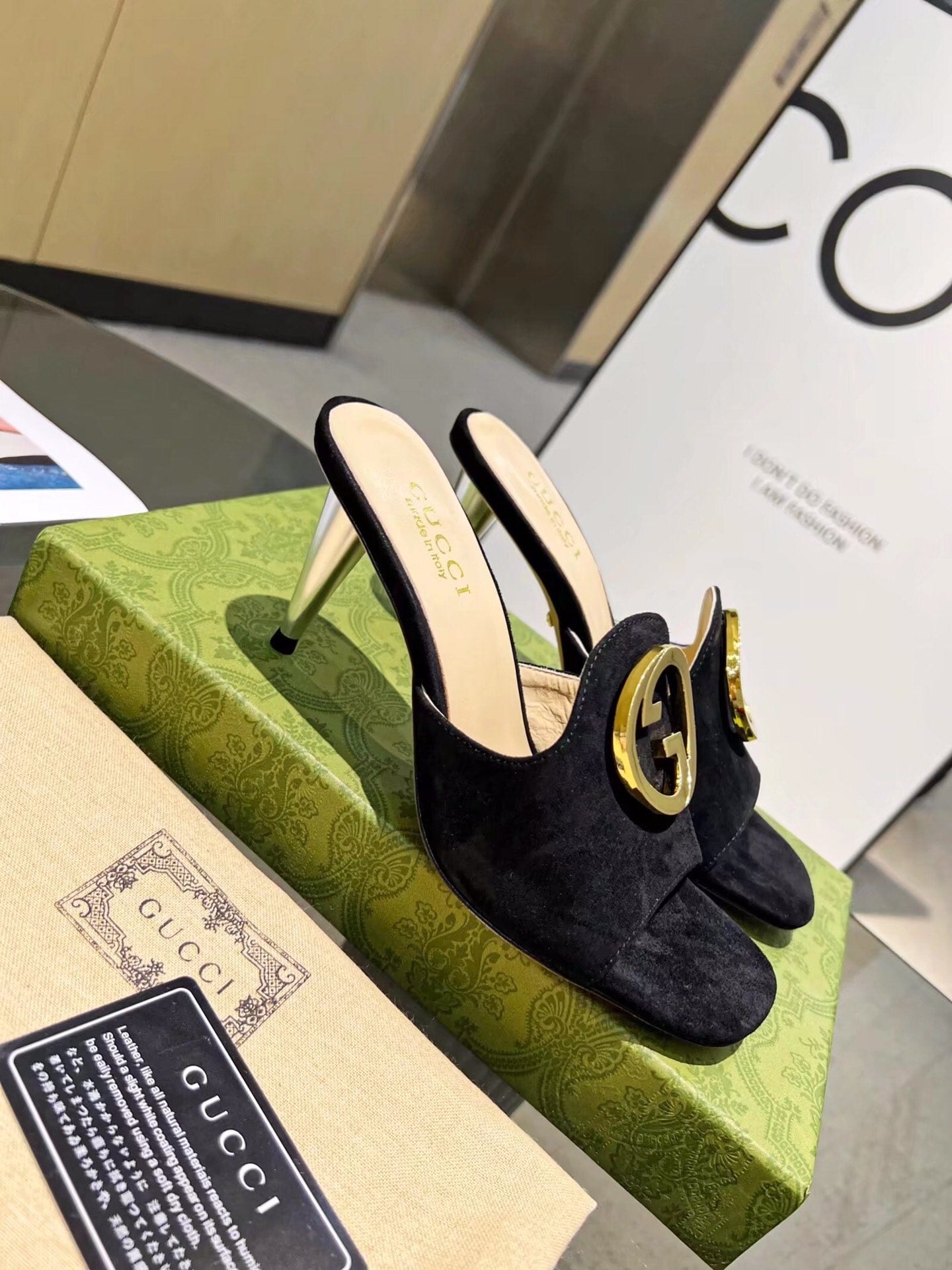 SANDAL GUCCI BLONDIE SLIDE SANDAL BLACK