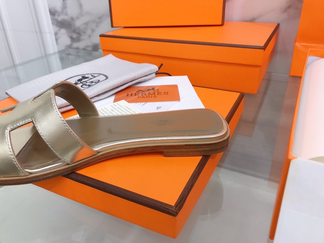 HERMES GOLD SANDAL ORAN