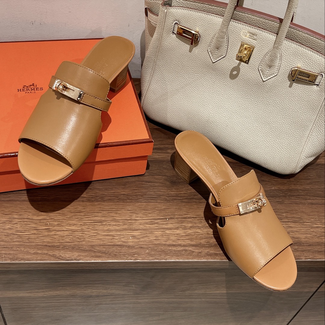 HERMES BROWN CANDY SANDAL