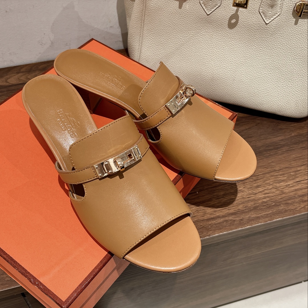 HERMES BROWN CANDY SANDAL