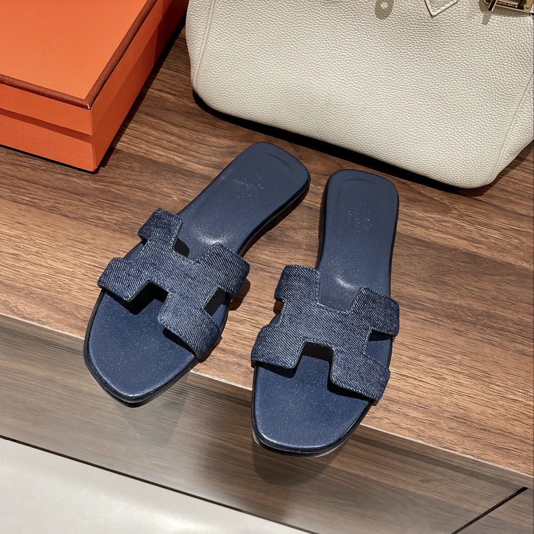 HERMES NAVY BLUE ORAN SANDAL