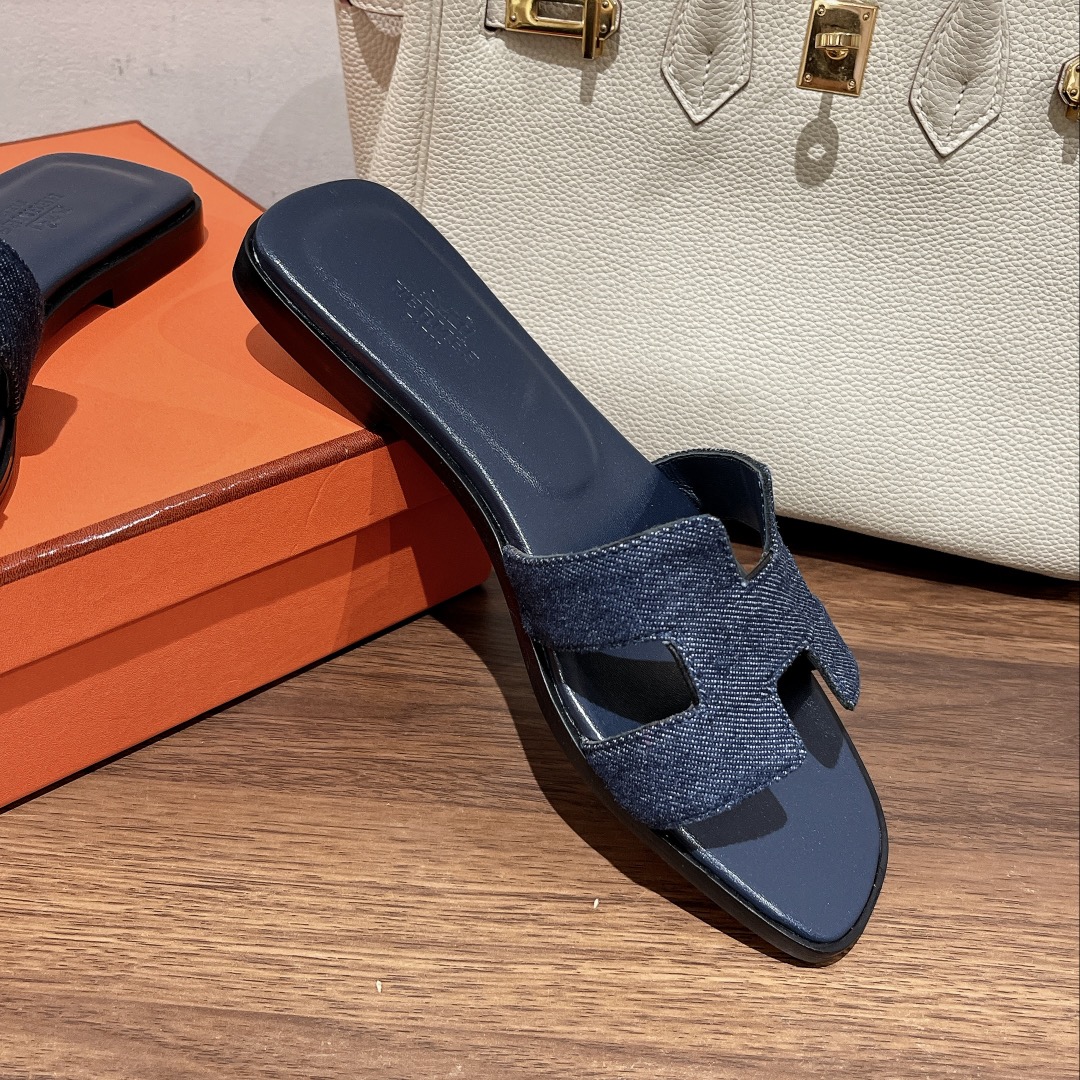 HERMES NAVY BLUE ORAN SANDAL