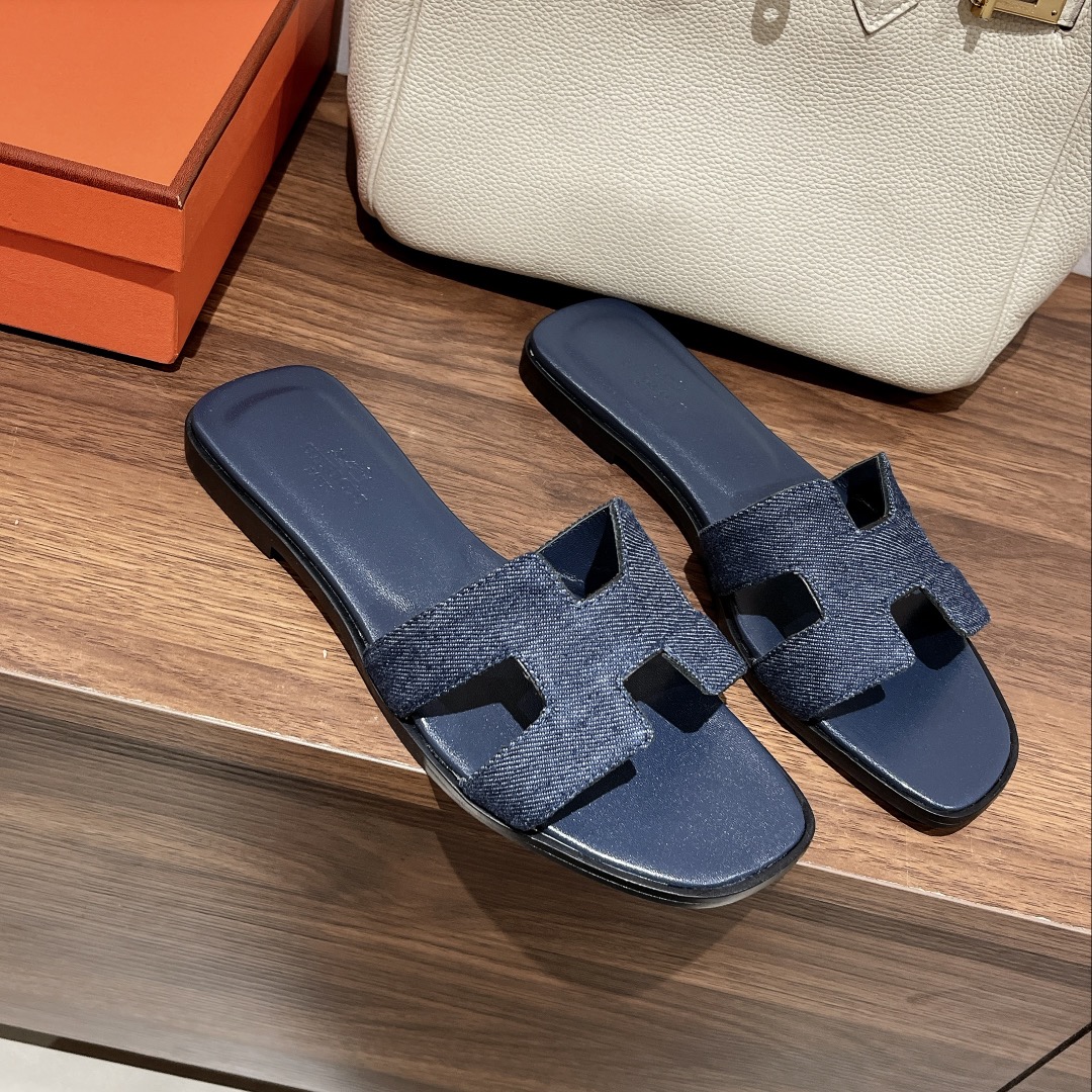 HERMES NAVY BLUE ORAN SANDAL