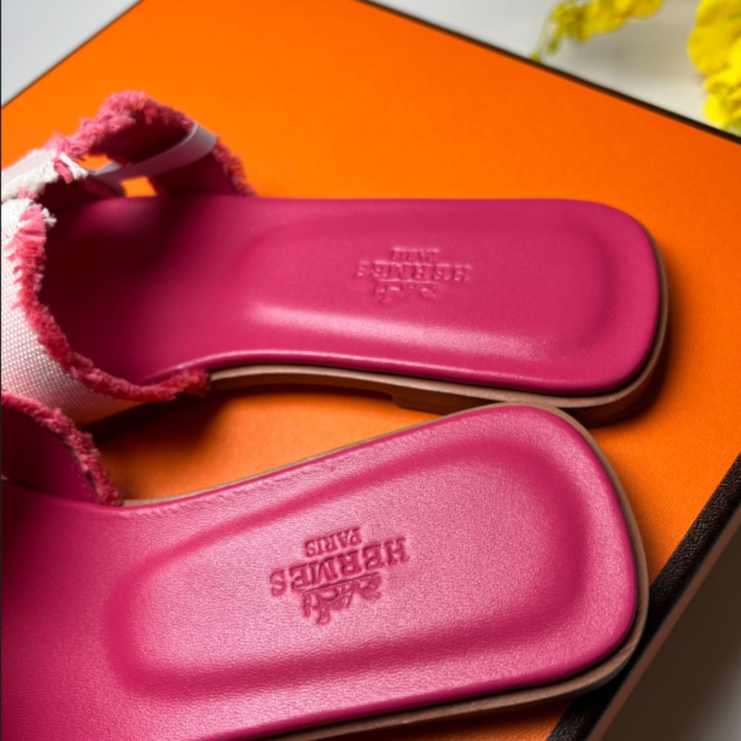 HERMES SANDAL ORAN PINK