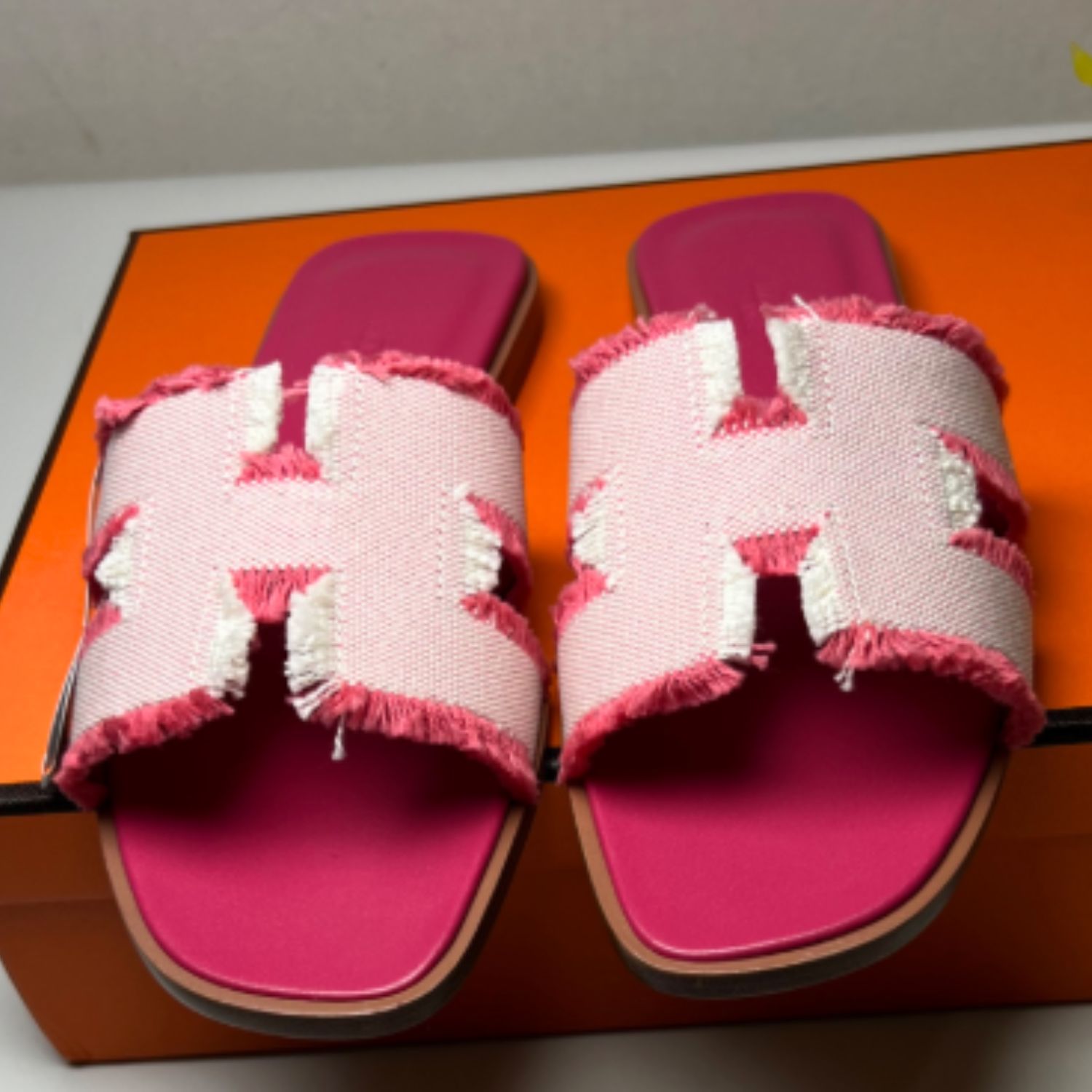 HERMES SANDAL ORAN PINK
