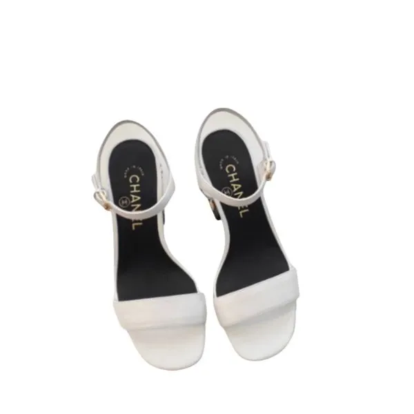 Sandal Chanel White Slingbacks Sandals With Gem Heel