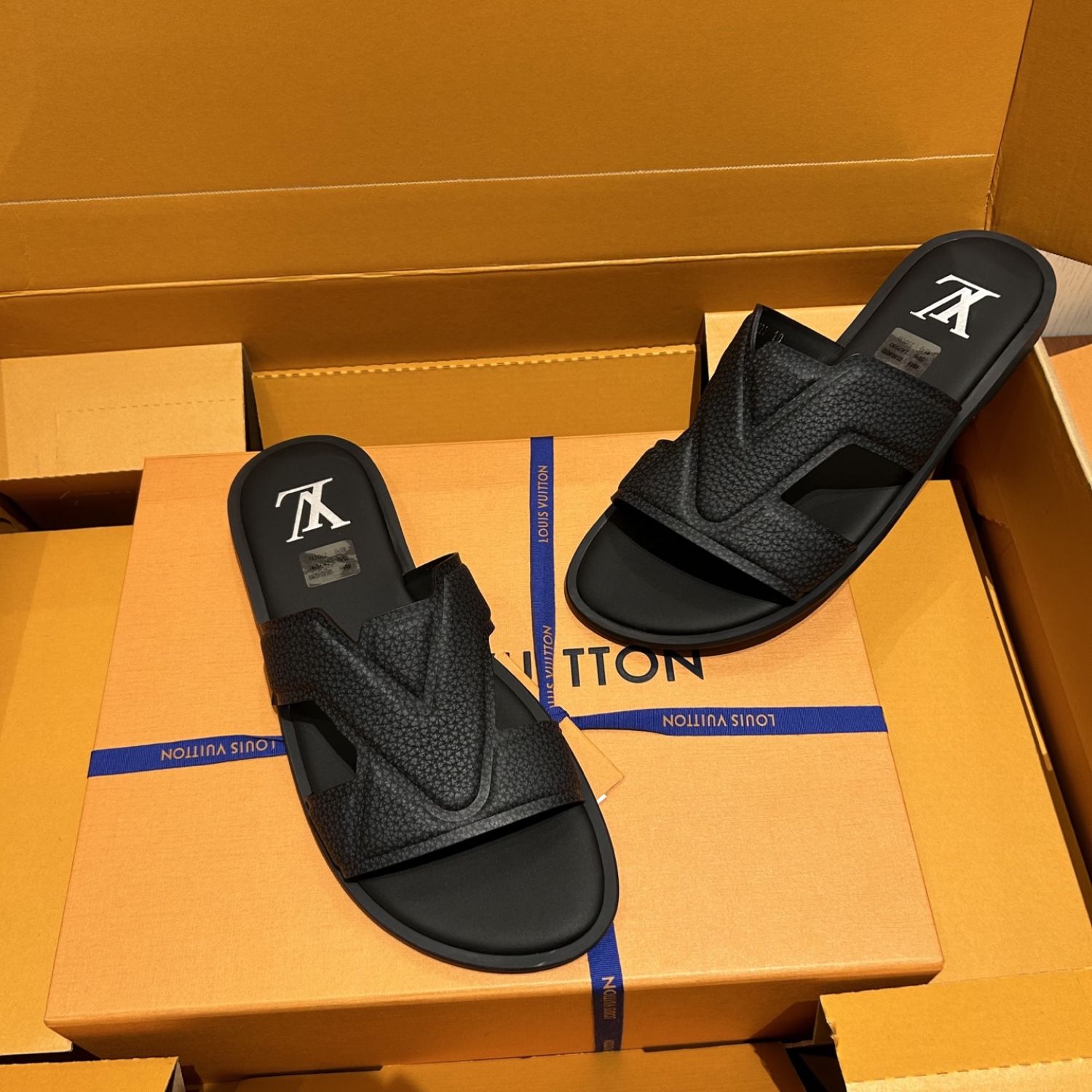 LOUIS VUITTON MULE BLACK OASIS