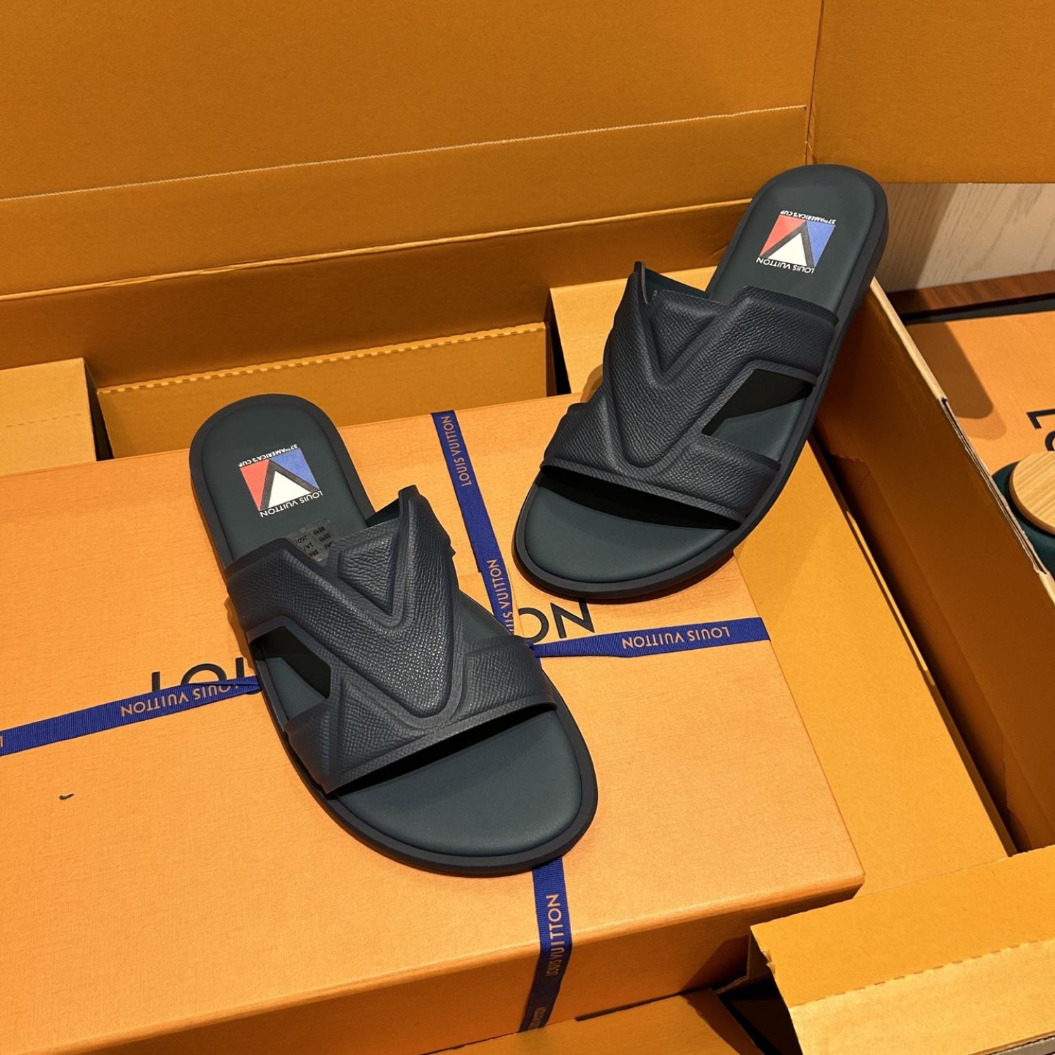 LOUIS VUITTON MULE GRAY BLUE OASIS