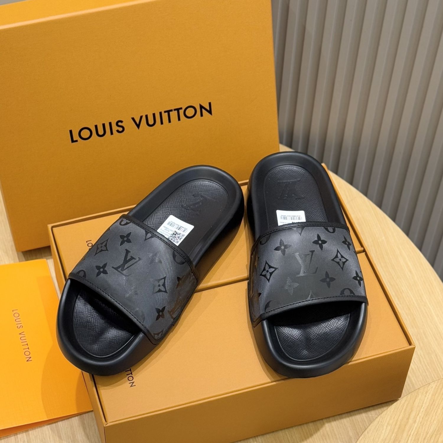 LOUIS VUITTON MULE BLUE WATERFRONT