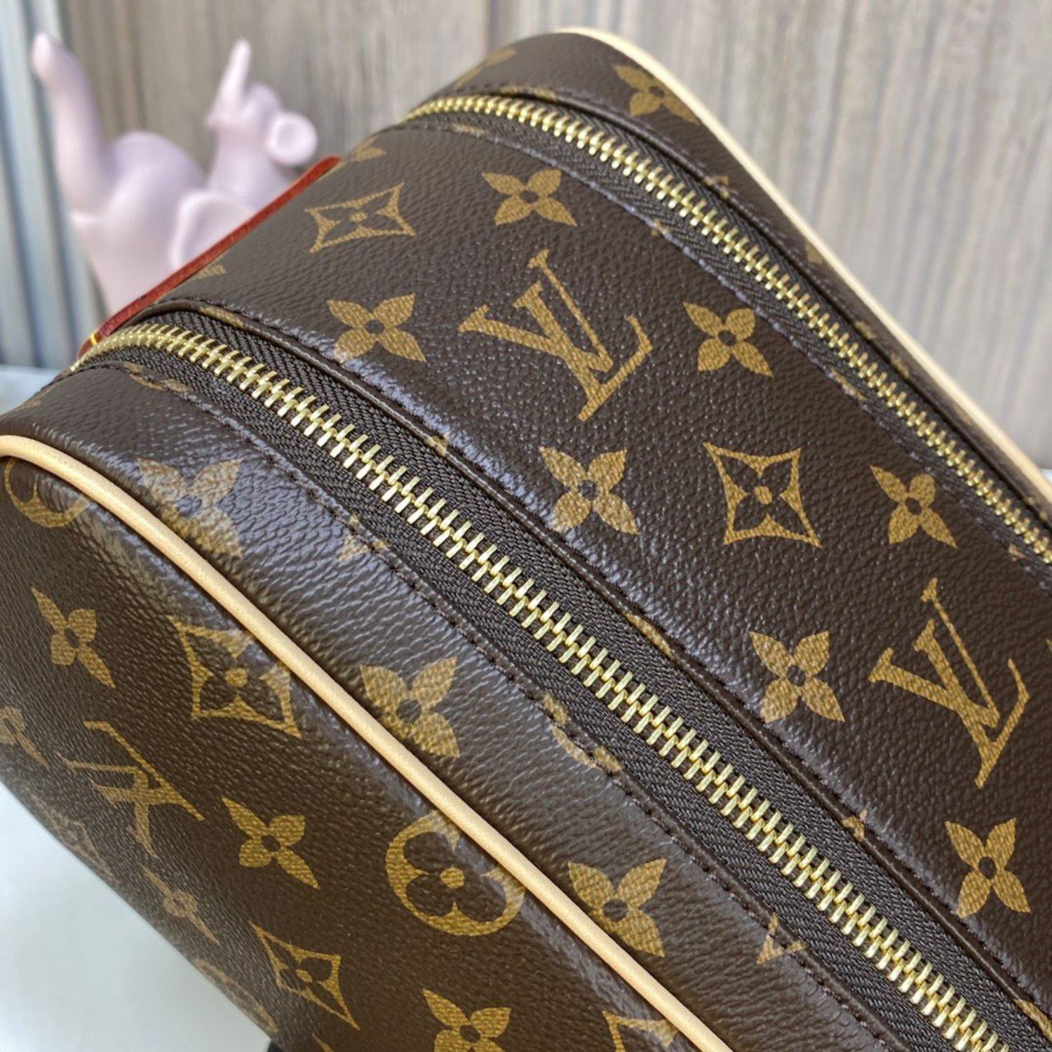 LOUIS VUITTON BROWN KING SIZE TOILETRY MONOGRAM CANVAS