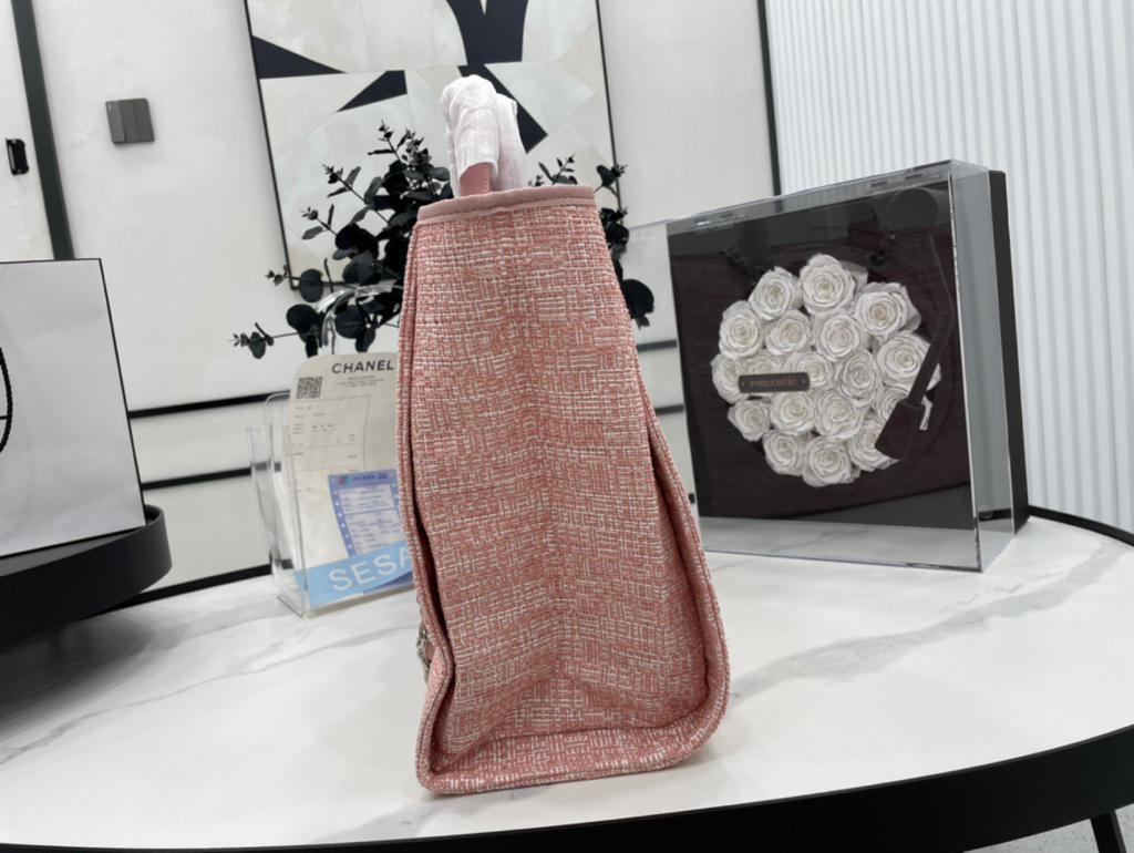 CHANEL PINK DEAUVILLE TOTE