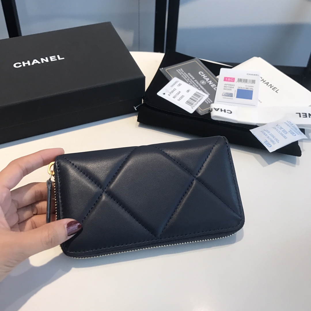 CHANEL RED BLACK WALLET 16.5CM