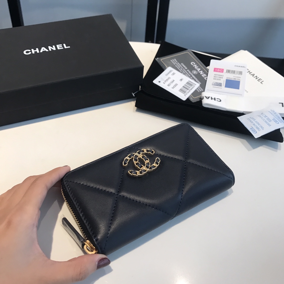 CHANEL RED BLACK WALLET 16.5CM