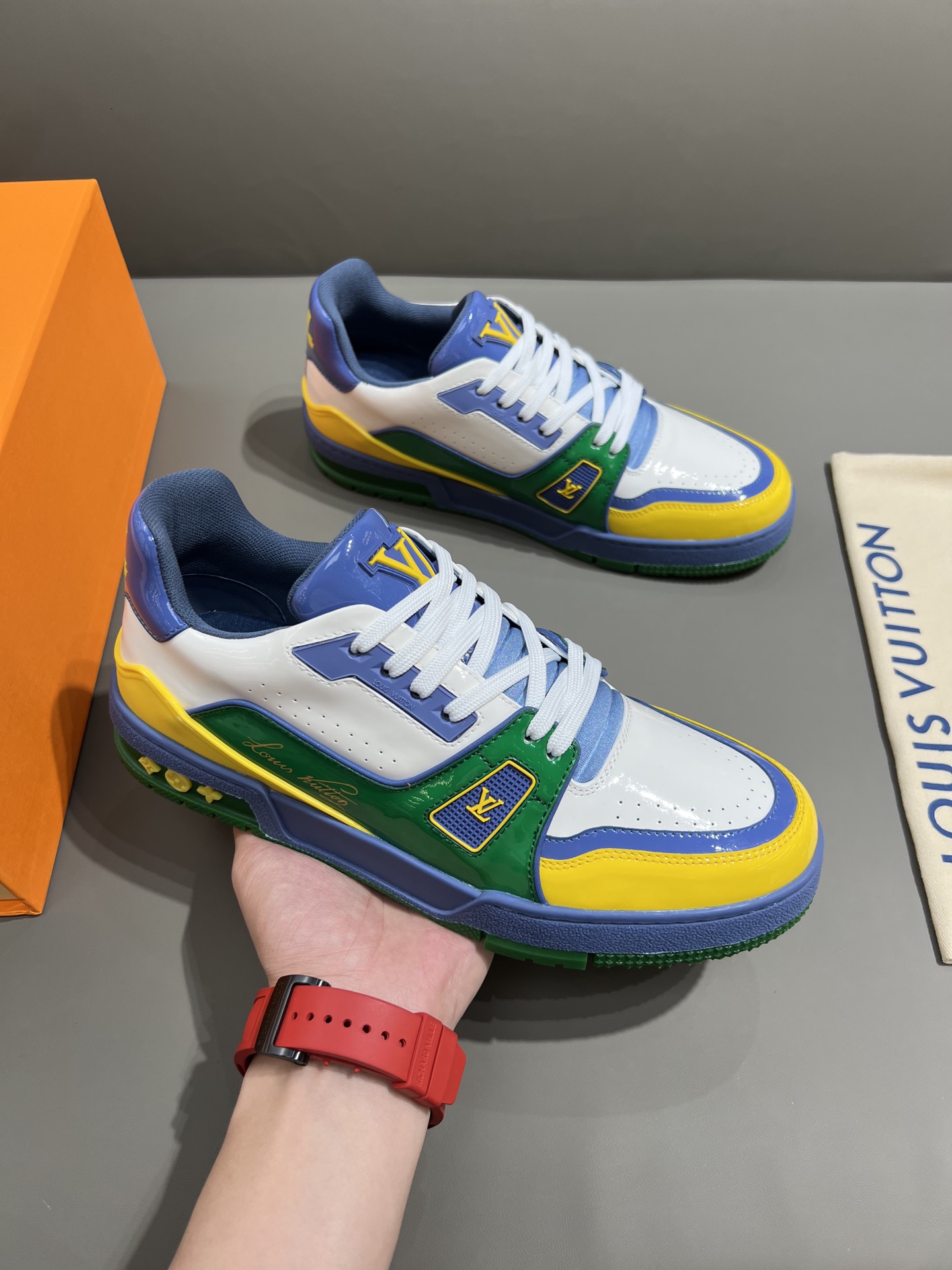 LOUIS VUITTON TRAINER SNEAKER MULTI COLOR