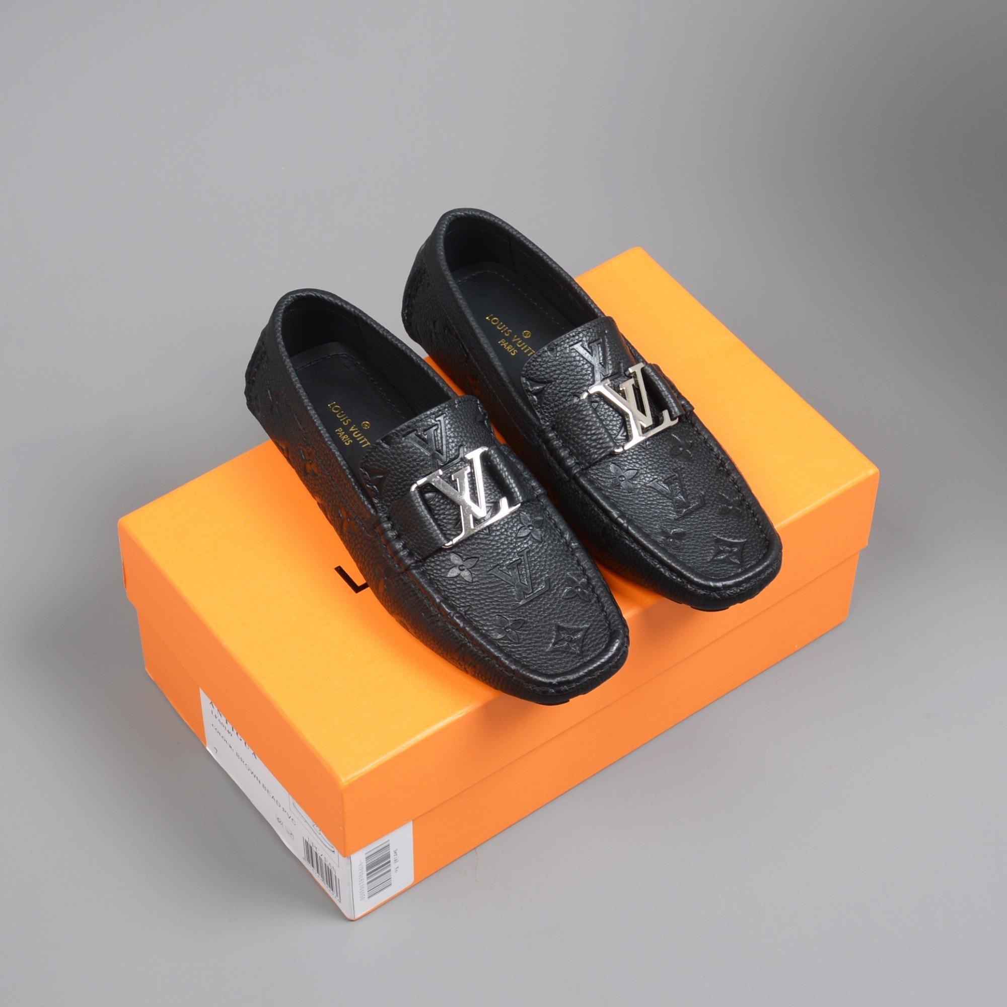 LOUIS VUITTON CLASSIC BLACK MOCCASIN