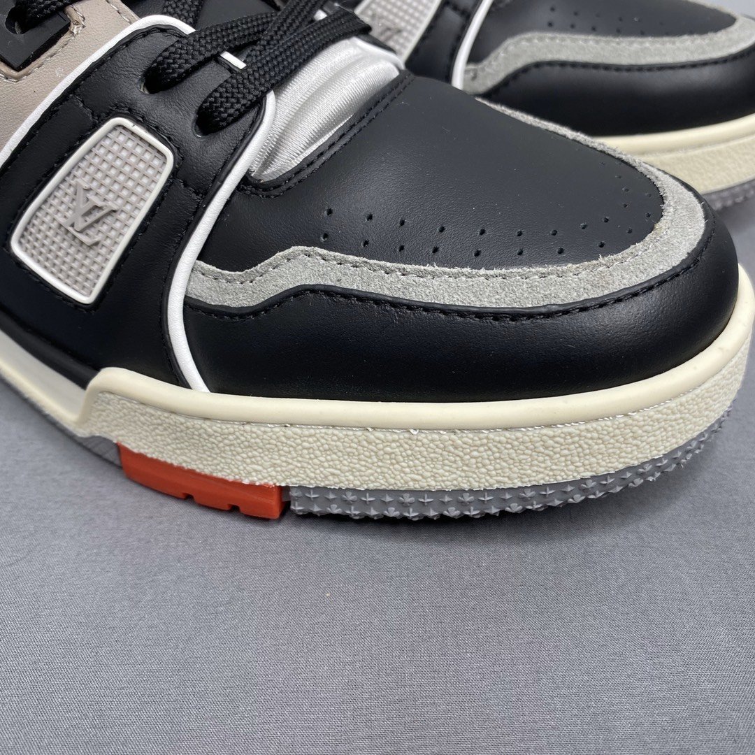Louis Vuitton LV Trainer Sneaker Low Black Grey