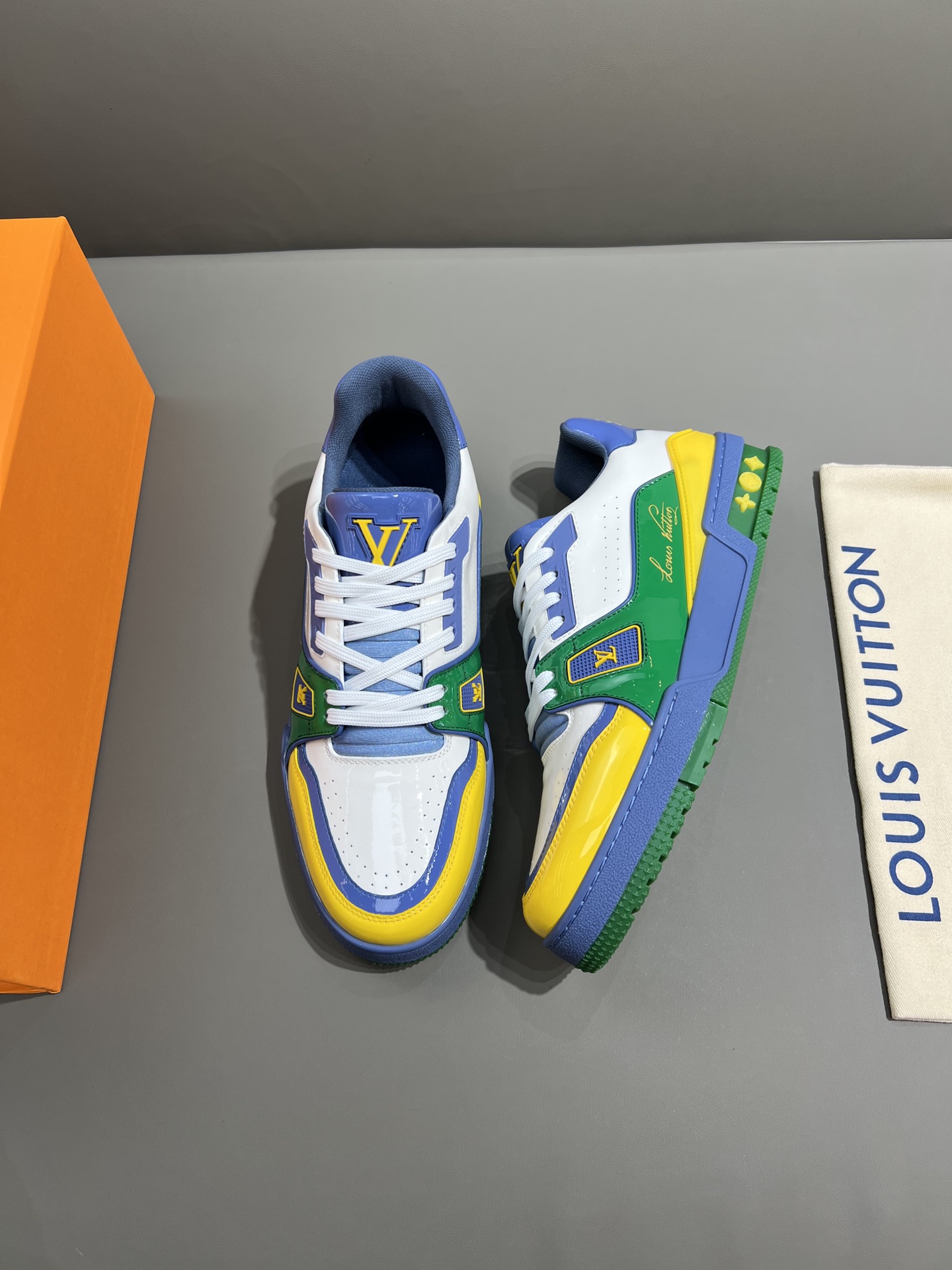 LOUIS VUITTON TRAINER SNEAKER MULTI COLOR