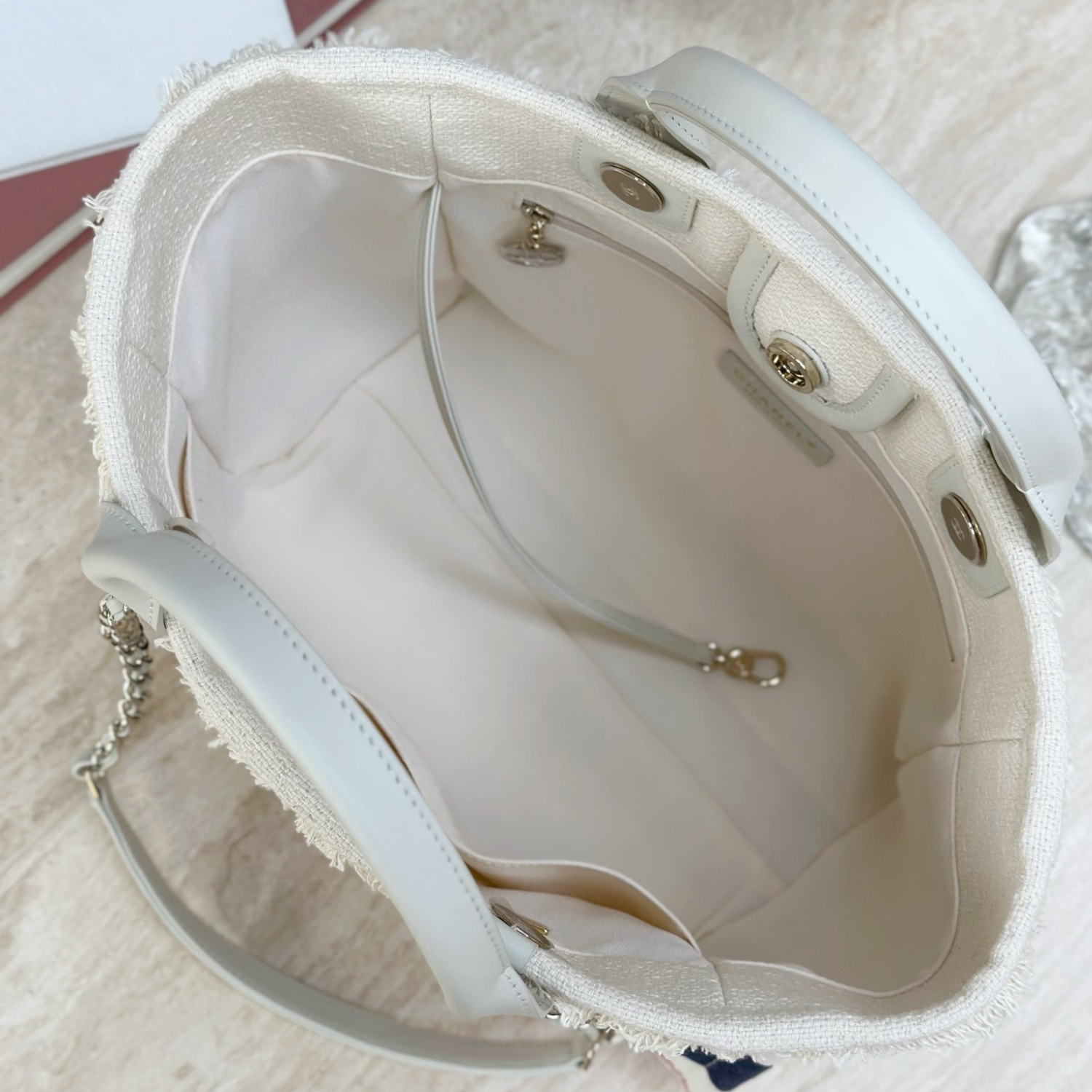 CHANEL BEIGE LARGE DEAUVILLE TOTE BAG 35CM