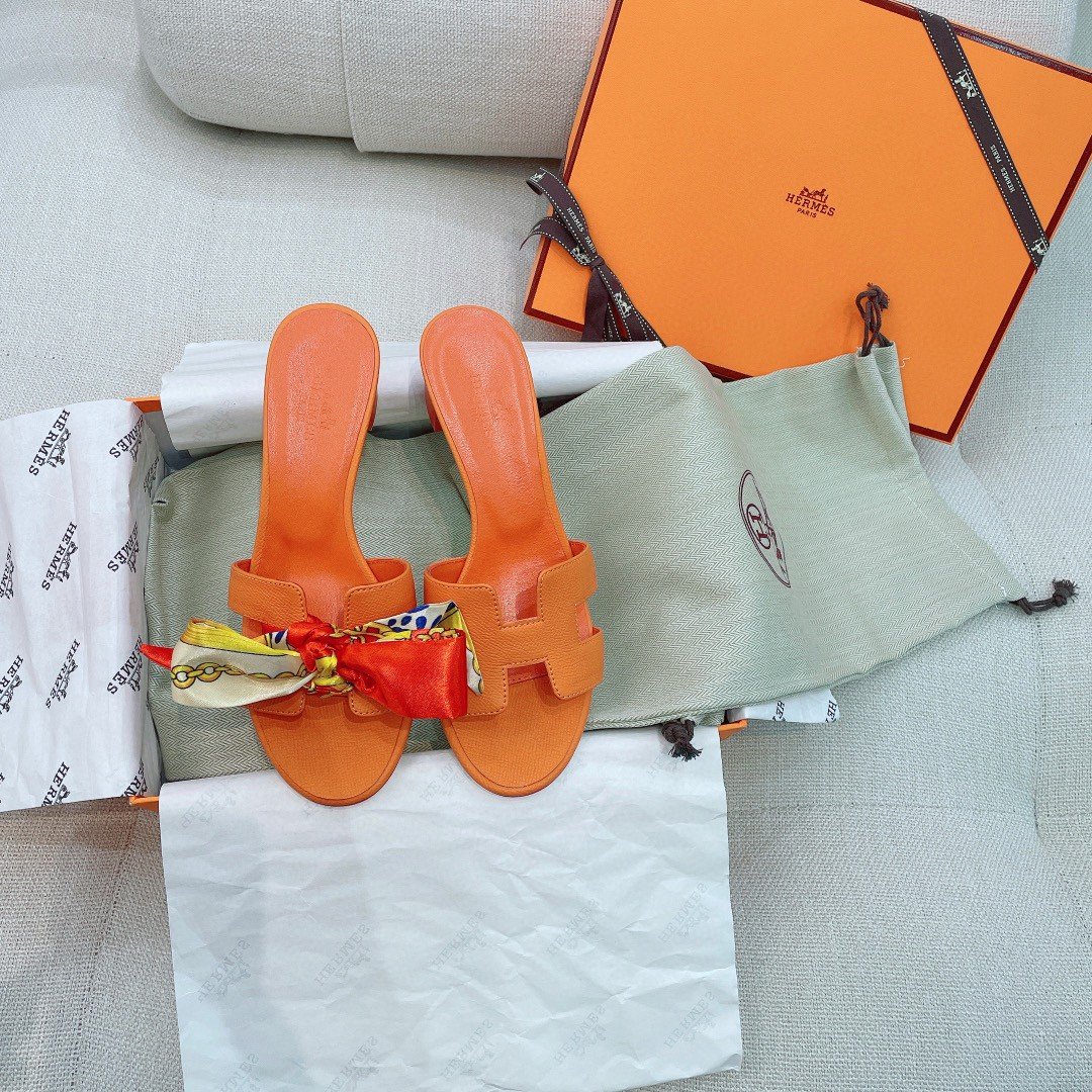 HERMES ORANGE SANDAL OASIS