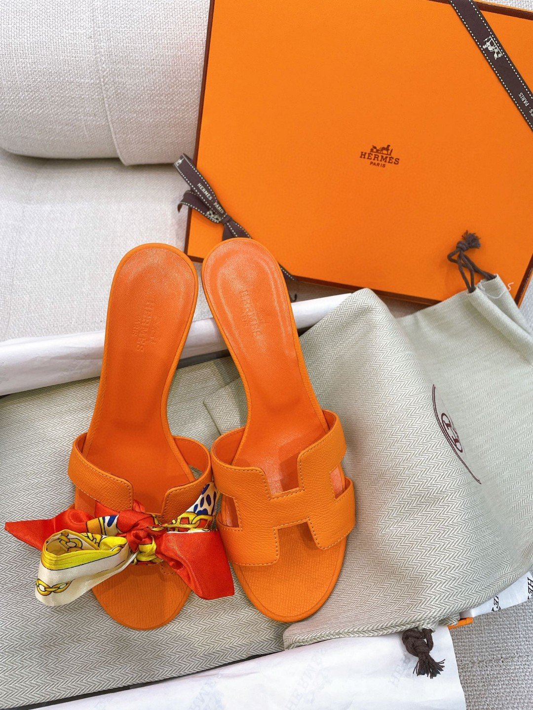 HERMES ORANGE SANDAL OASIS