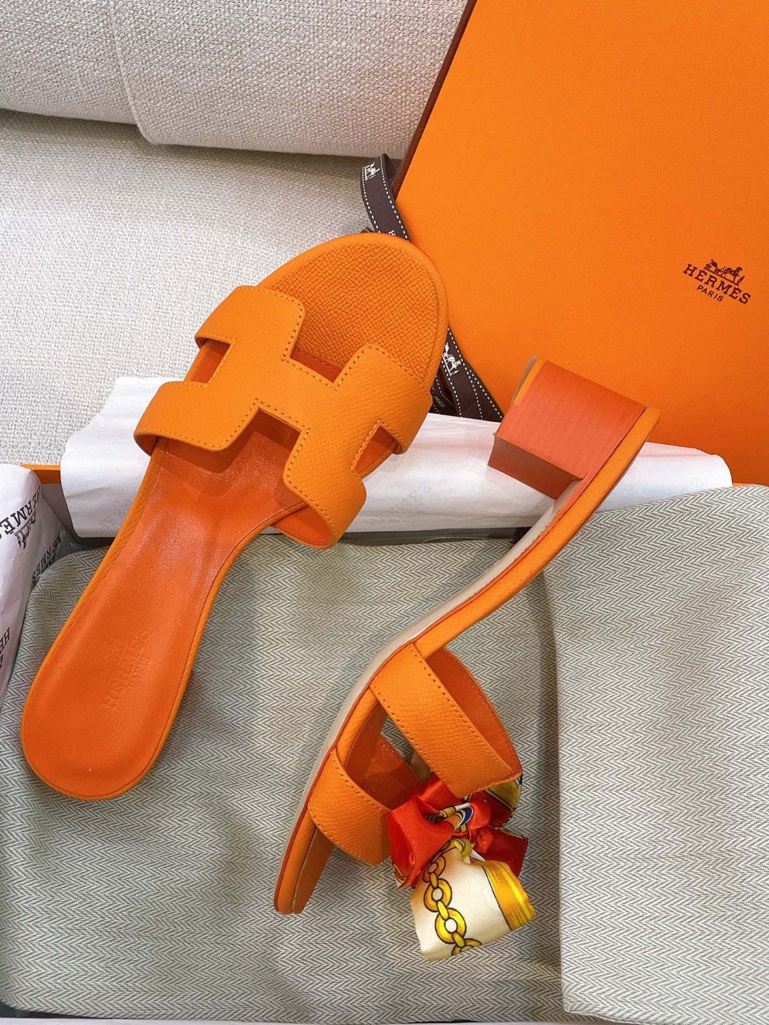 HERMES ORANGE SANDAL OASIS