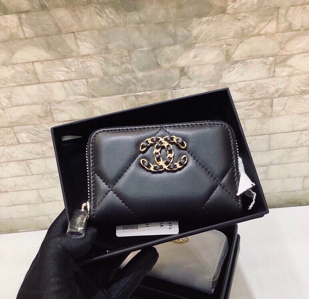CHANEL 19 CARD HOLDER WITH ZIPPER LEATHER BLACK WALLET