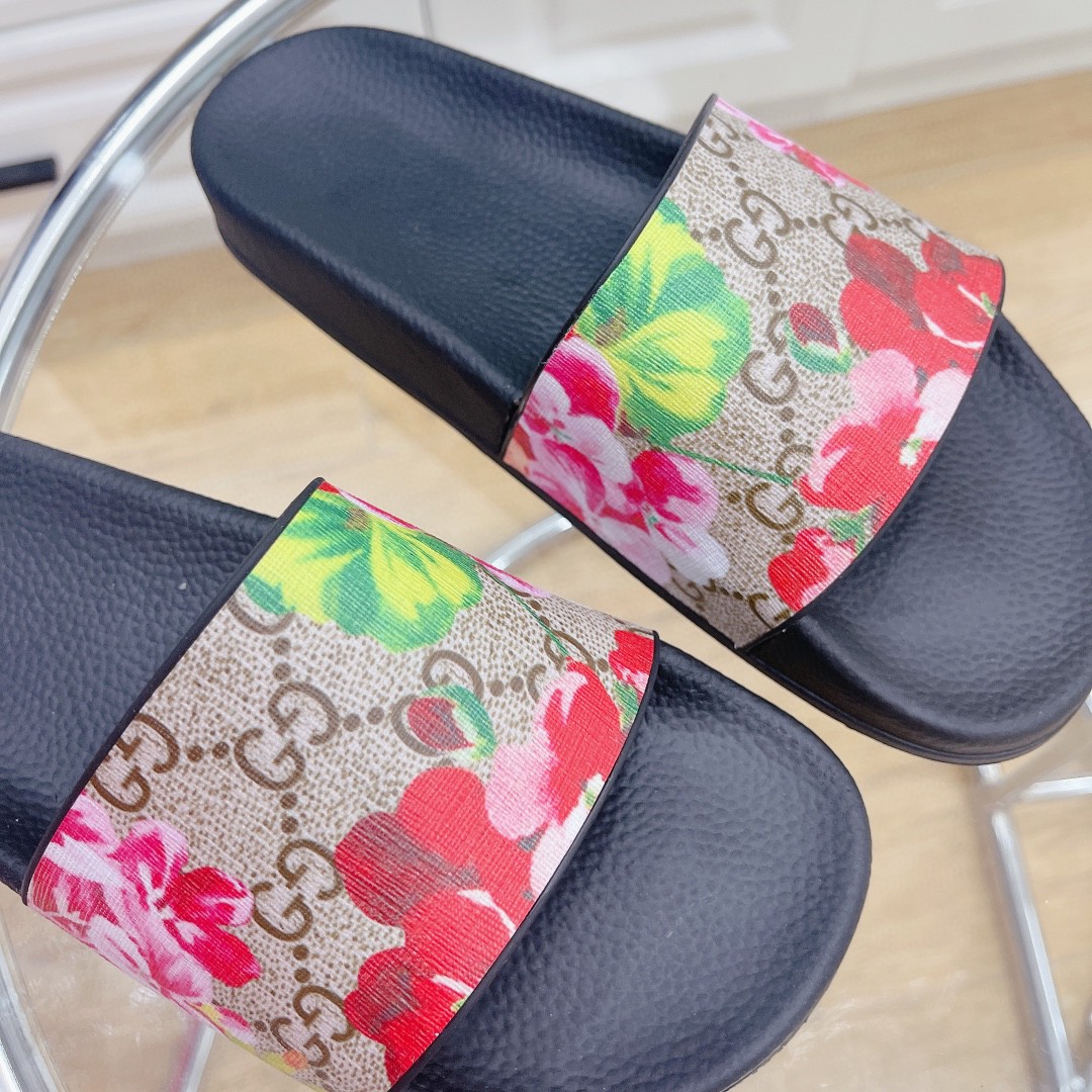 GUCCI FLORAL PRINT SUPREME SLIDE SANDALS FOR WOMEN