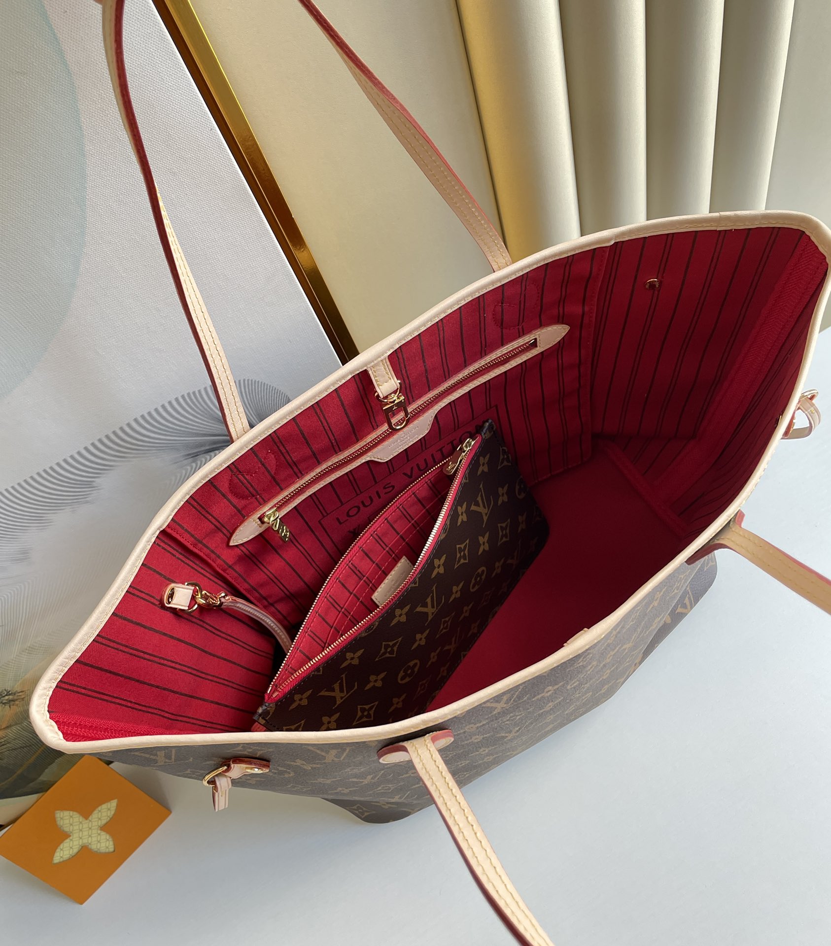 LOUIS VUITTON NEVERFULL MM RED MONOGRAM CANVAS