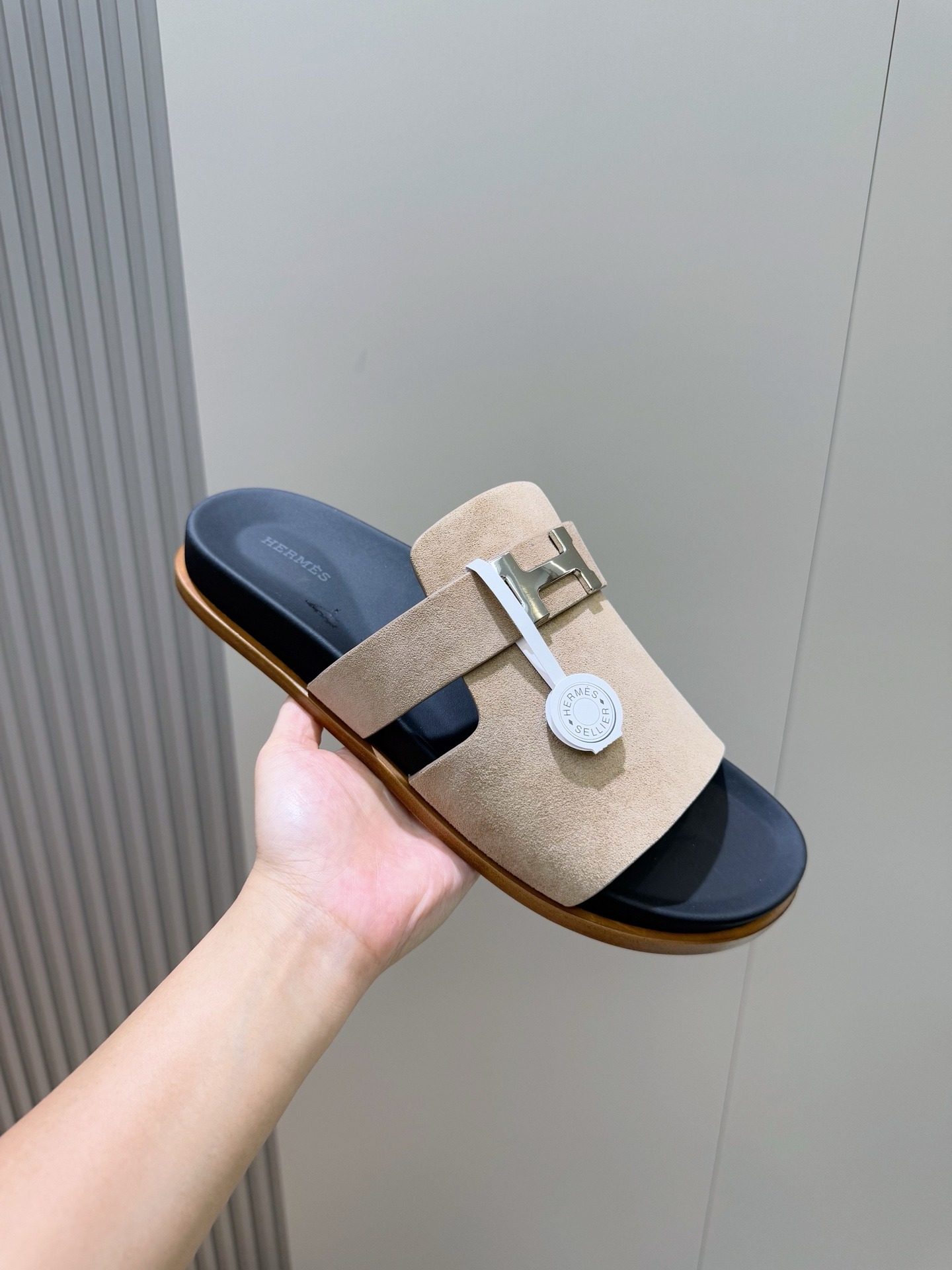 HERMES SANDAL JAURES GRAYISH ORANGE