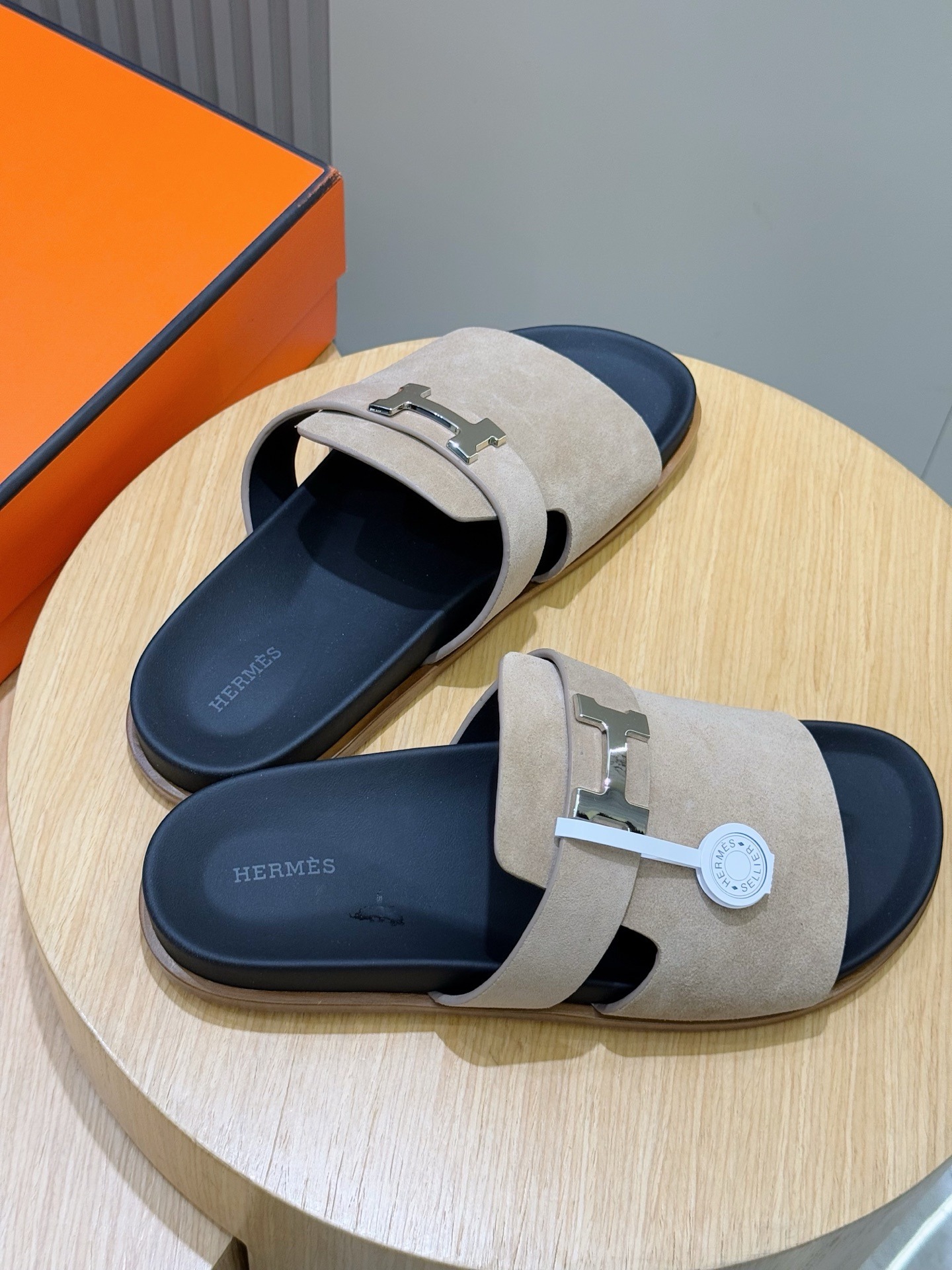 HERMES SANDAL JAURES GRAYISH ORANGE