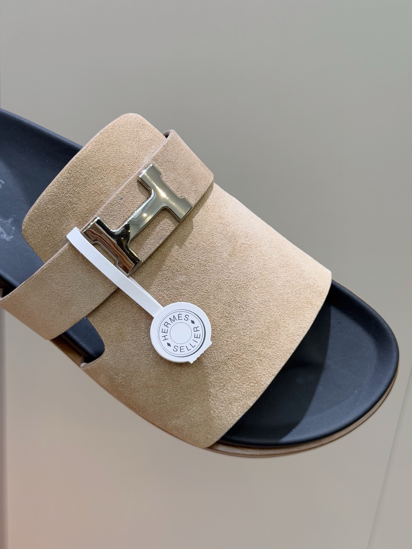 HERMES SANDAL JAURES GRAYISH ORANGE