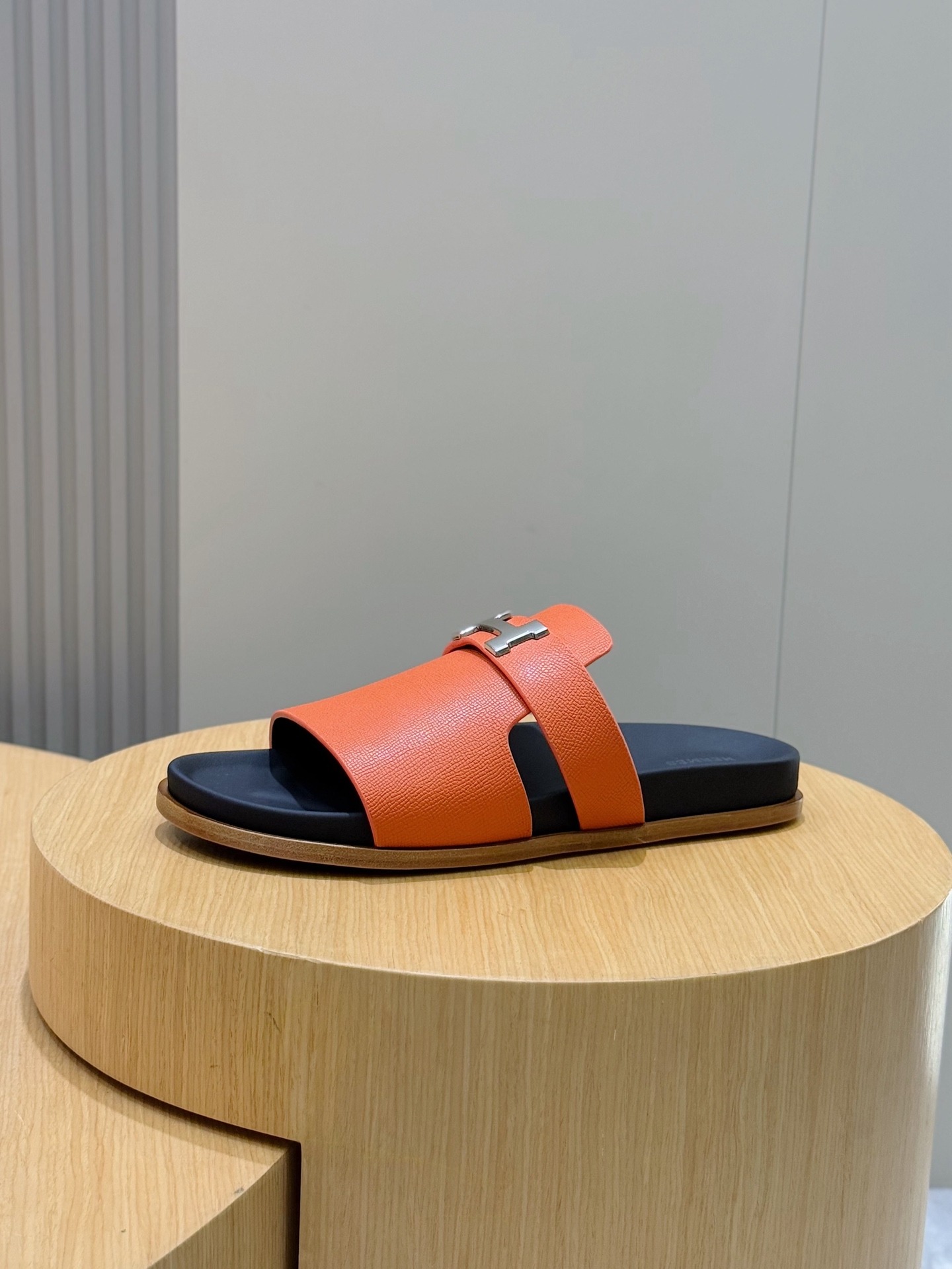 HERMES SANDAL JAURES ORANGE