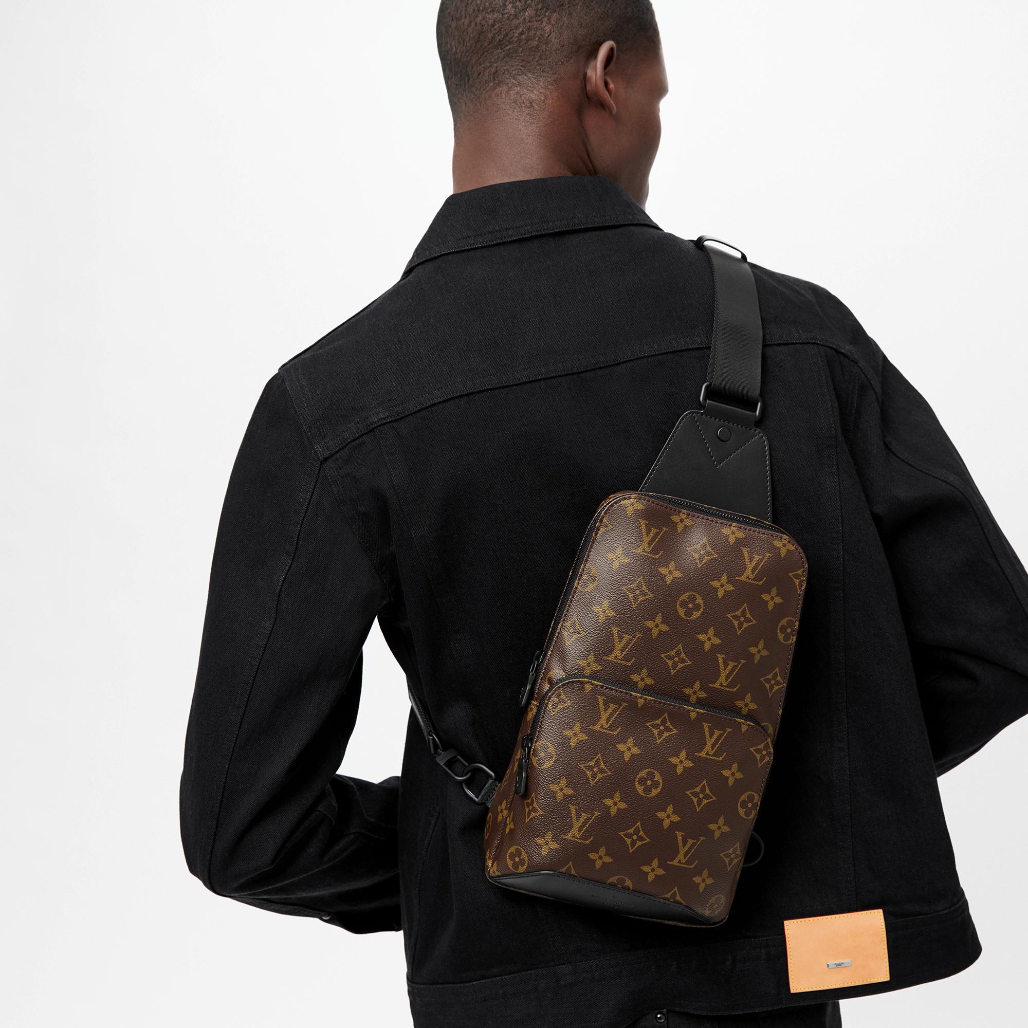 louis-vuitton-avenue-sling-bag-m
