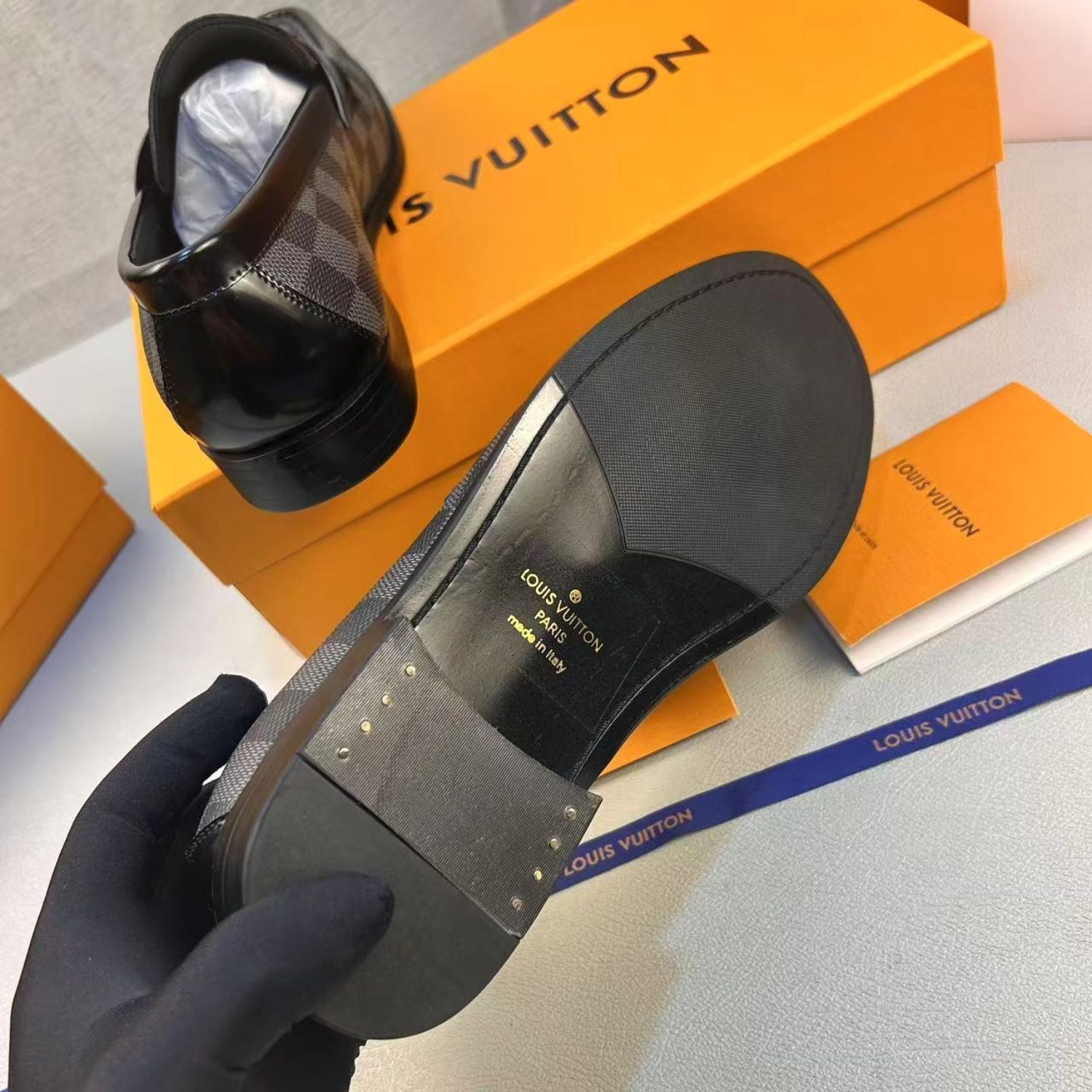 LOUIS VUITTON CLASSIC BLACK MOCCASIN BLACK/ GREY