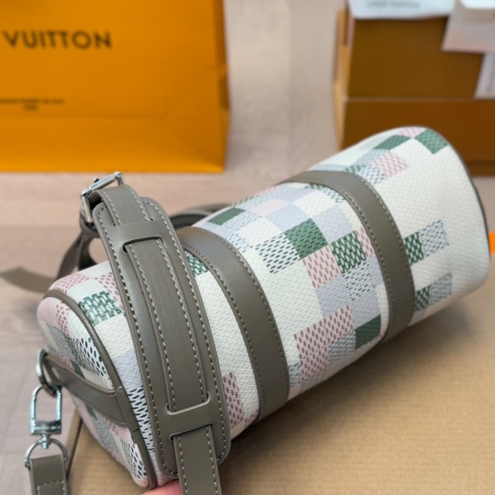LOUIS VUITTON KEEPALL 25 SNAKOFLAGE