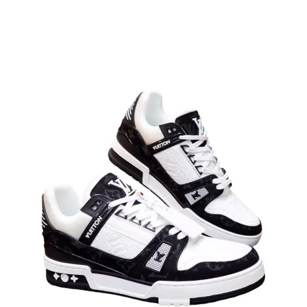 Louis Vuitton Trainer Sneaker Mix Of Materials Black/White