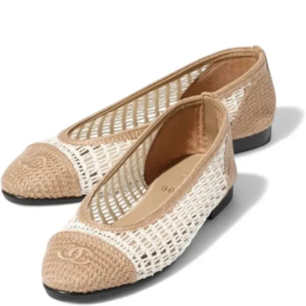 Chanel White/Beige Raffia Ballet Flats