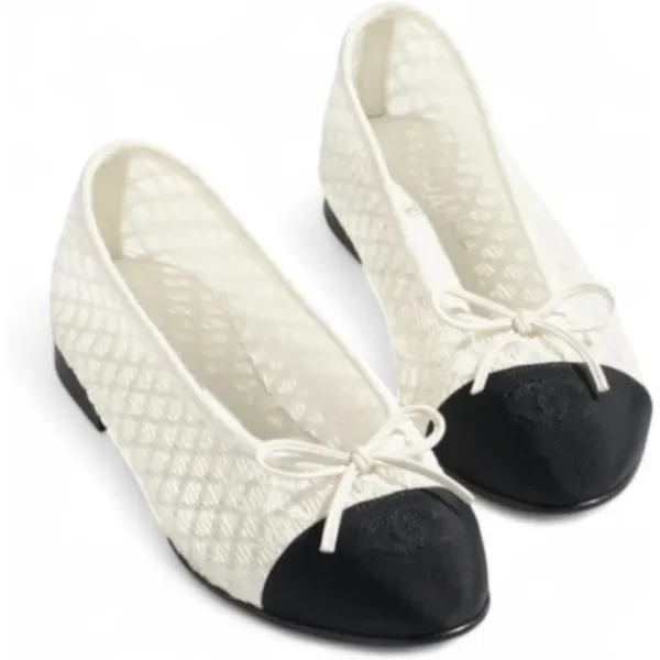 Chanel White/Black Ballet Flats