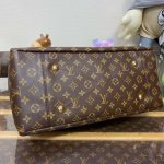 LOUIS-VUITTON-MONOGRAM-BROWN-ARTSY-MM.jpg