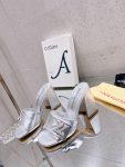 LOUIS-VUITTON-SHAKE-MULE-SILVER-1-1.jpg